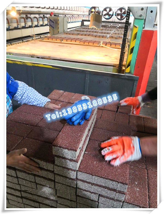 陶瓷透水砖生产过程1